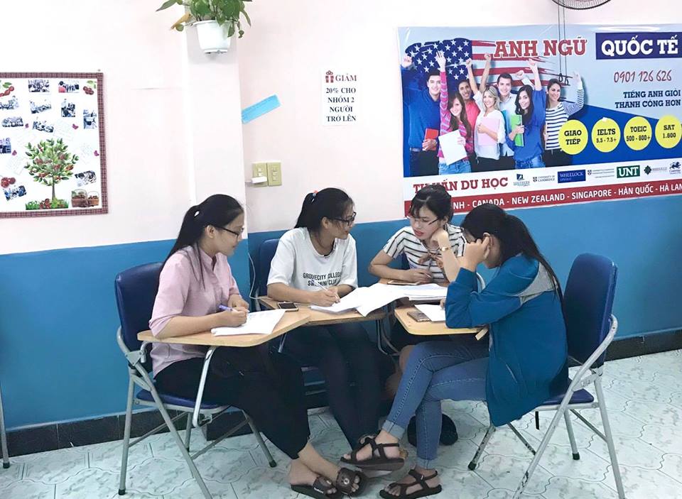 lop ielts writing tai isec